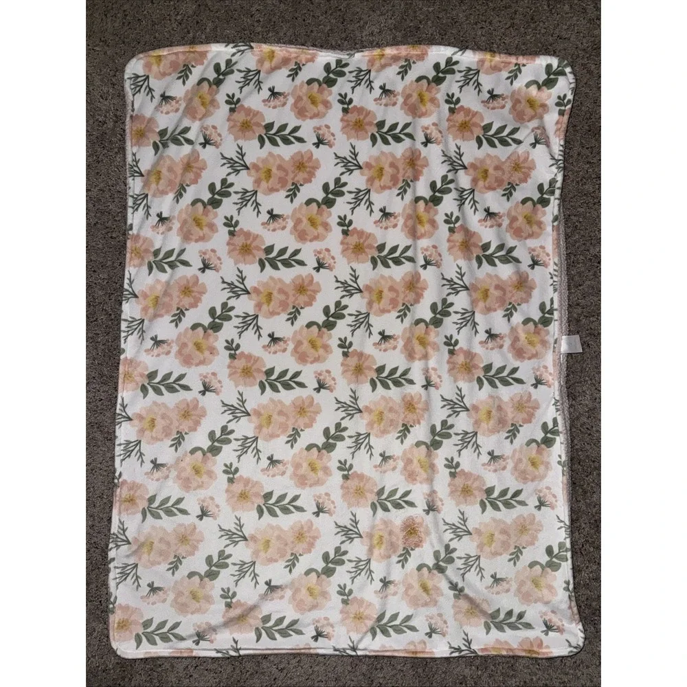 Lullaby Lane Floral Baby Girl Blanket‎ Peach/Pink/ White Sherpa Plush Soft